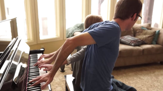 News - The Talented Jason Lyle Black's Piano Mashup - Hailun