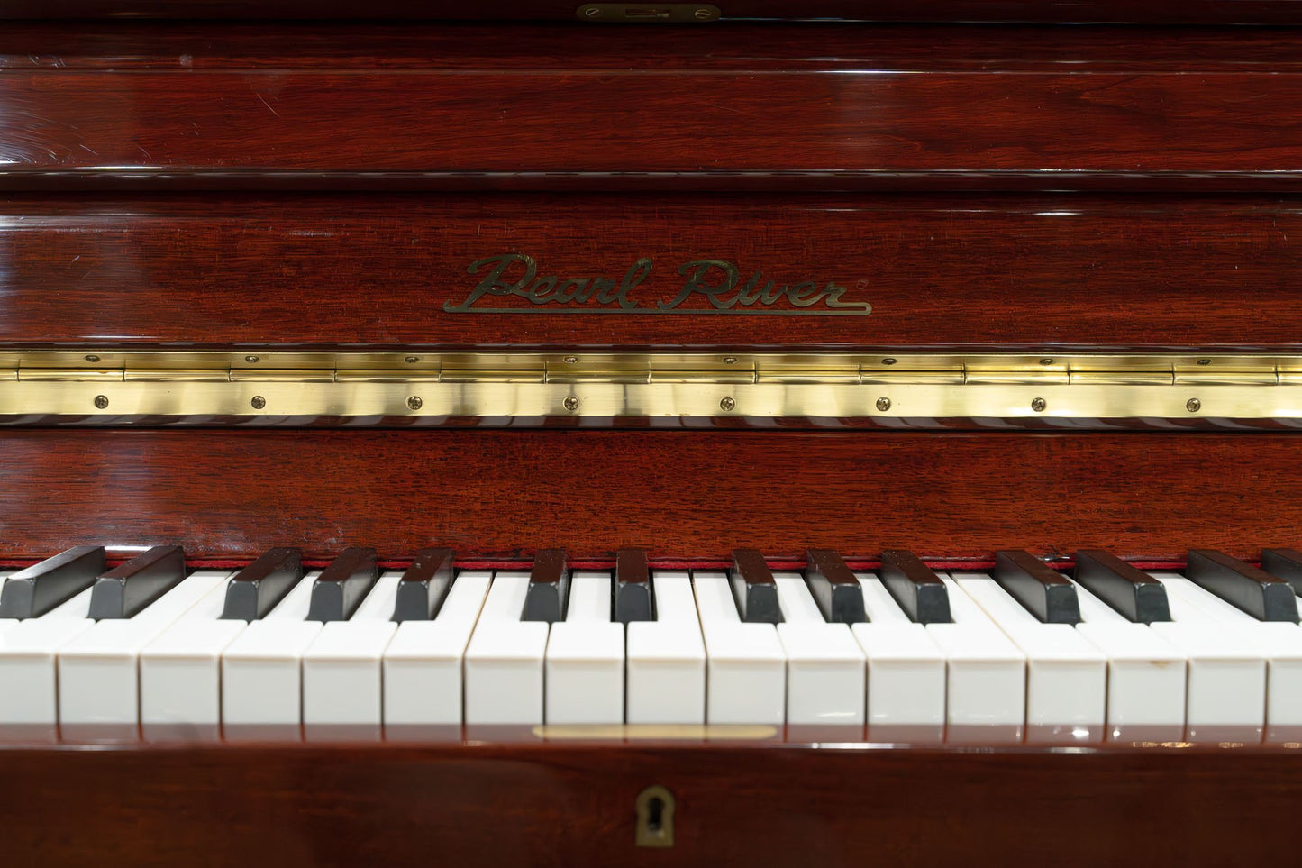 Image 17 of 1996 Pearl River 108-D1 Console 43" / Mahogany