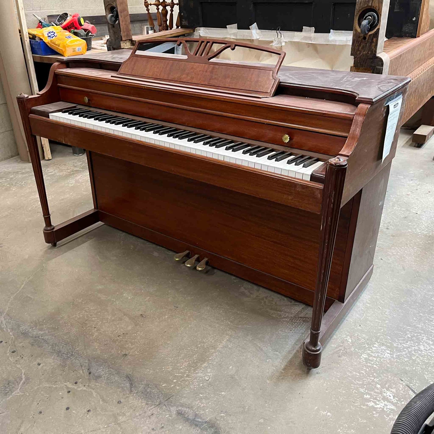 1986 Baldwin Wood Finish Spinet Piano