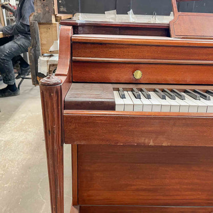 1986 Baldwin Wood Finish Spinet Piano