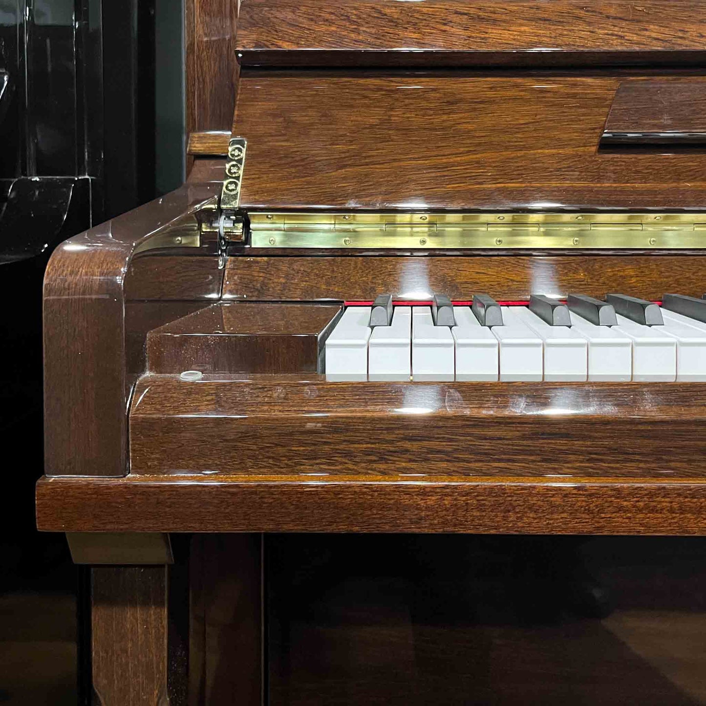 Hallet Davis 121 48" Polished Dark Walnut Upright Piano