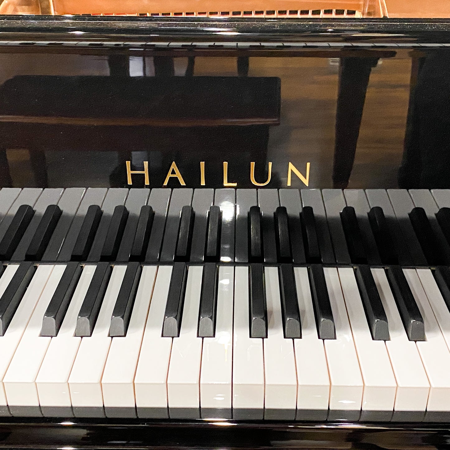 Hailun 151 Polished Black 5' Grand Piano