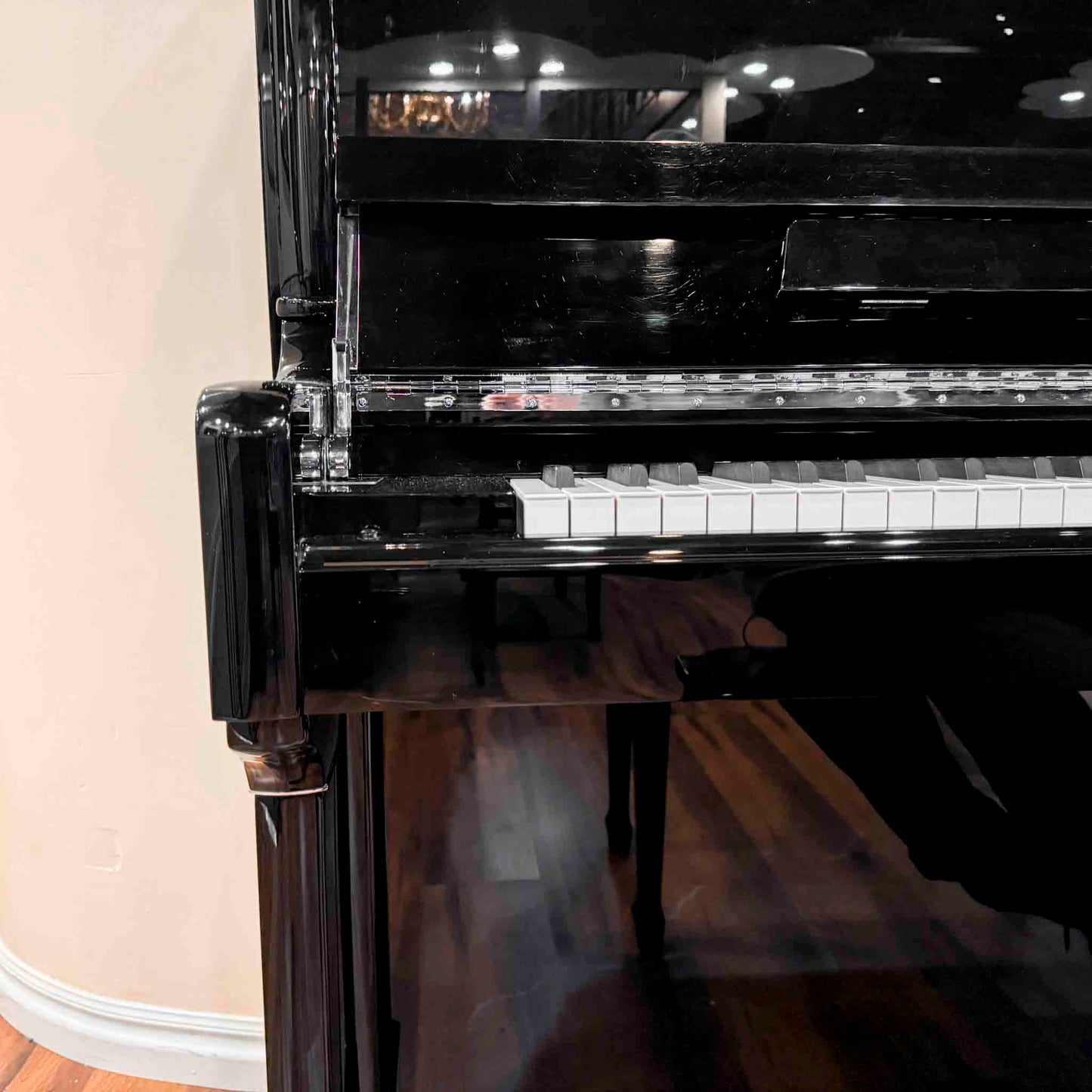 2020 Hailun 5P Polished Black Upright Piano