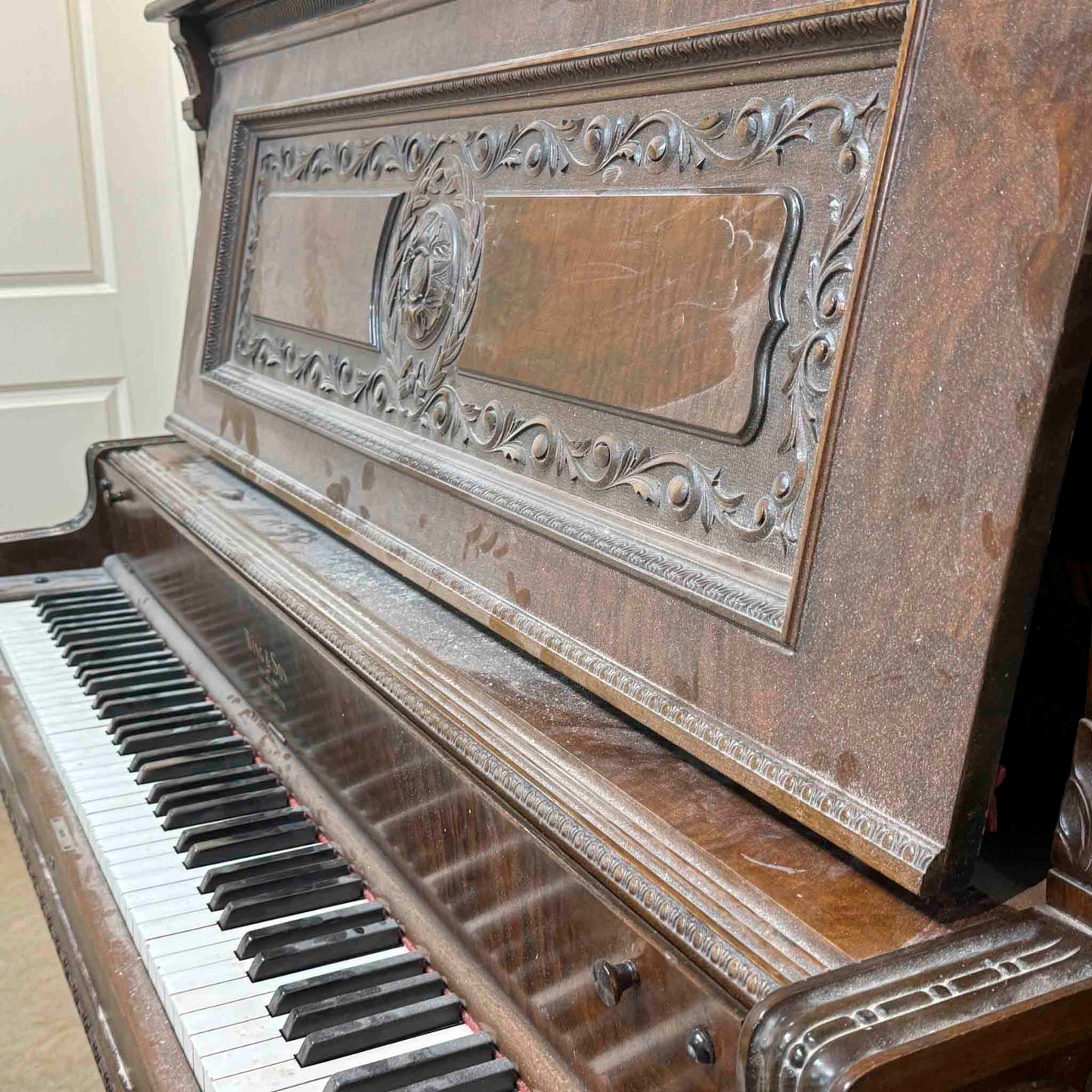 1908 Wing & Son 57" Wood Finish Upright Piano