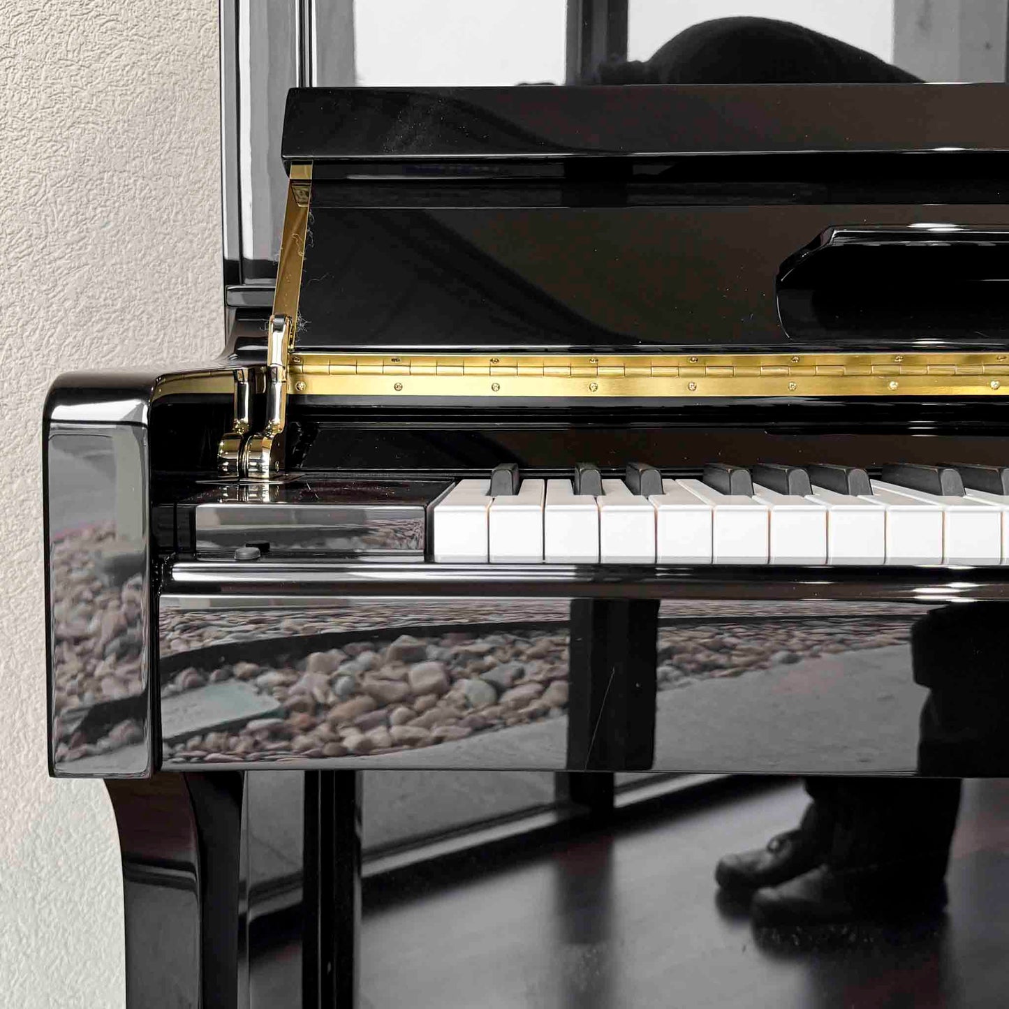 Hailun 121 48" Polished Black Upright Piano