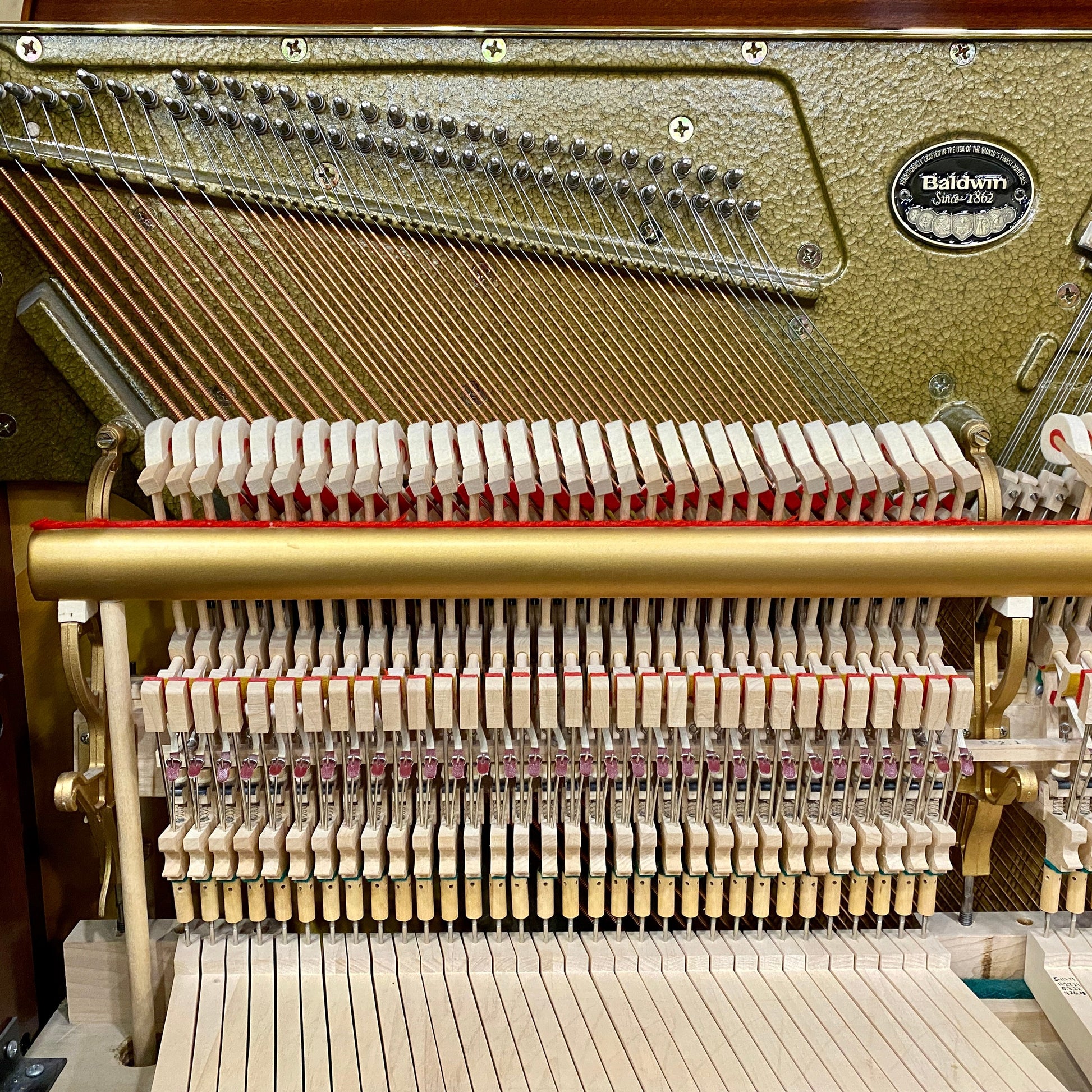 Image 23 of 2000 Baldwin Upright 52" / Walnut