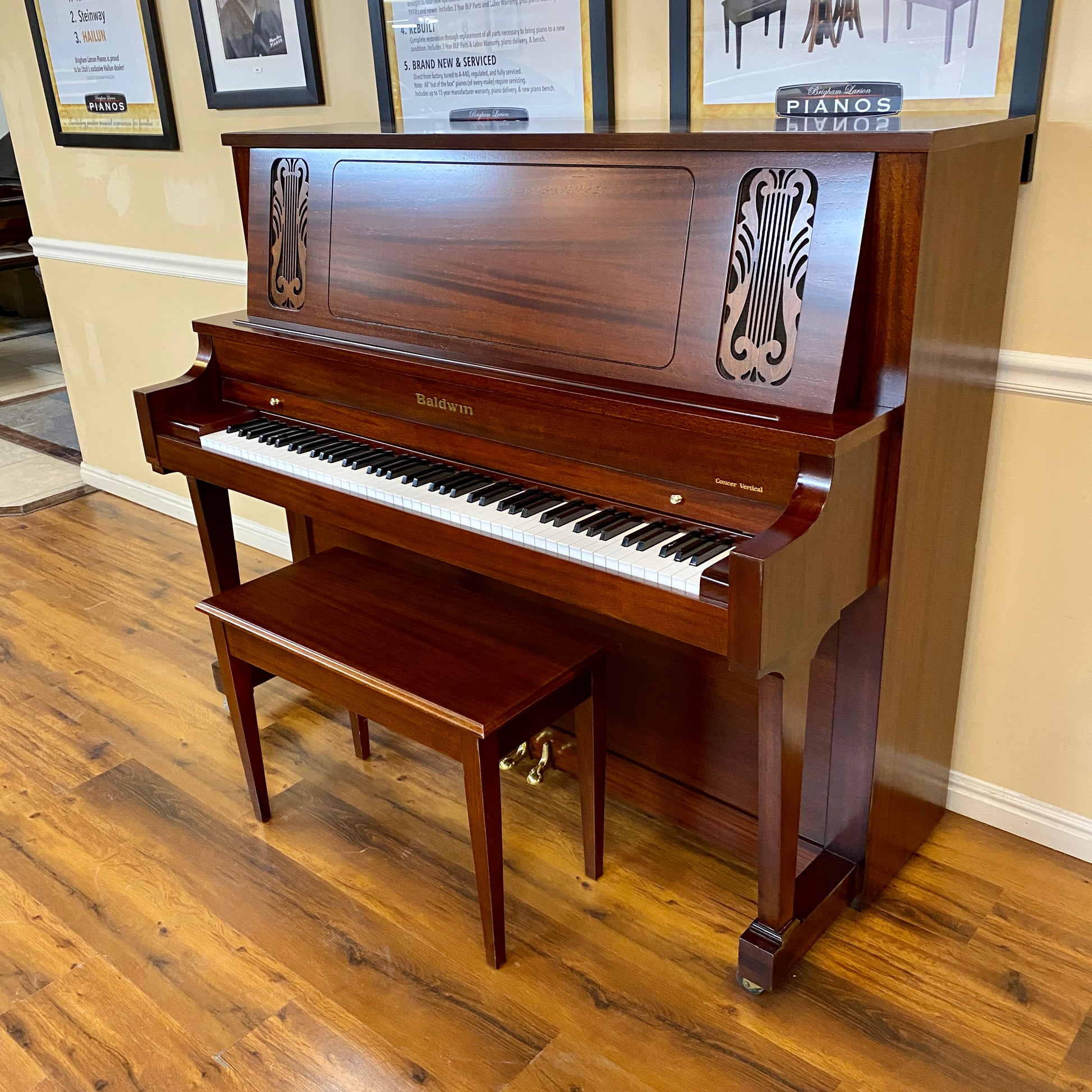 Image 2 of 2000 Baldwin Upright 52" / Walnut