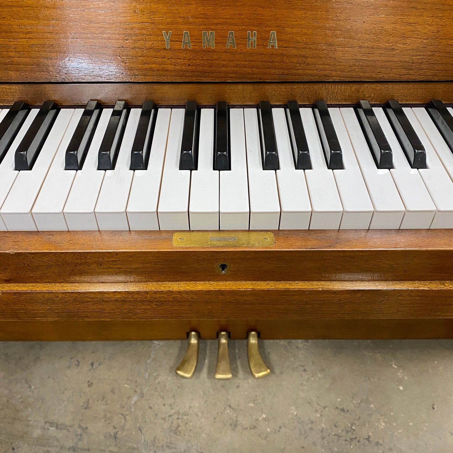 Image 25 of 1994 Yamaha P22 45" Upright Piano / Walnut