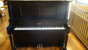 1908 Pianista Piano Co Upright 54 in #95258